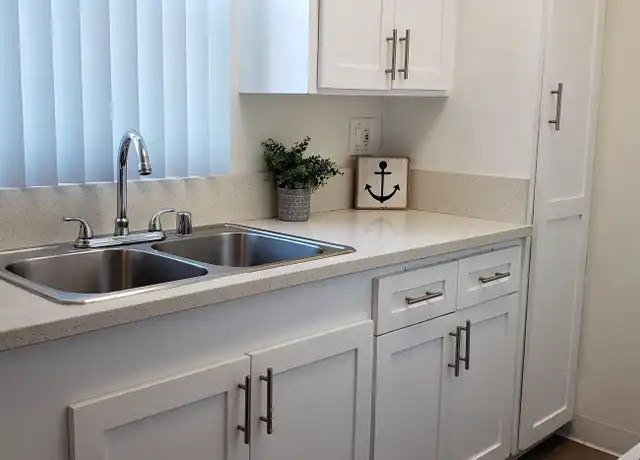 Property at 14600 Magnolia Blvd Unit 01, Sherman Oaks, CA, 91403, 1 bed, 1 bath, [object Object]