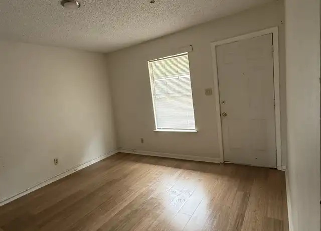 Property at 901 E 29th Ave Unit 5, Pine Bluff, AR, 71601, 1 bed, 1 bath, [object Object]