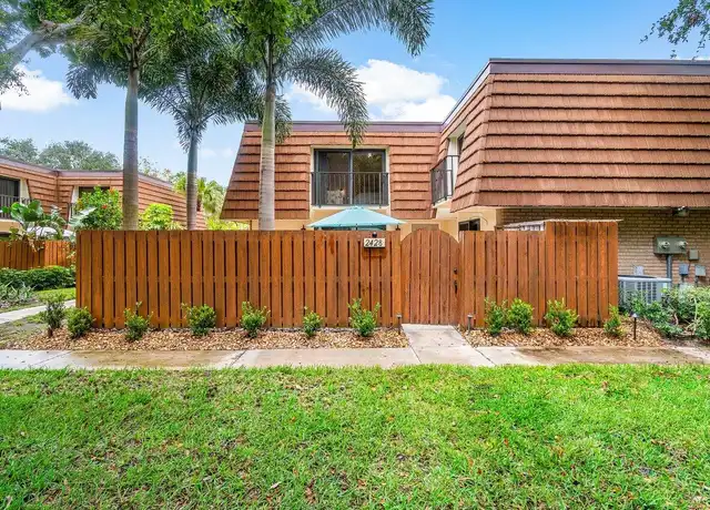Property at 2428 24th Ct, Jupiter, FL, 33477, 2 beds, 2.5 baths, [object Object]
