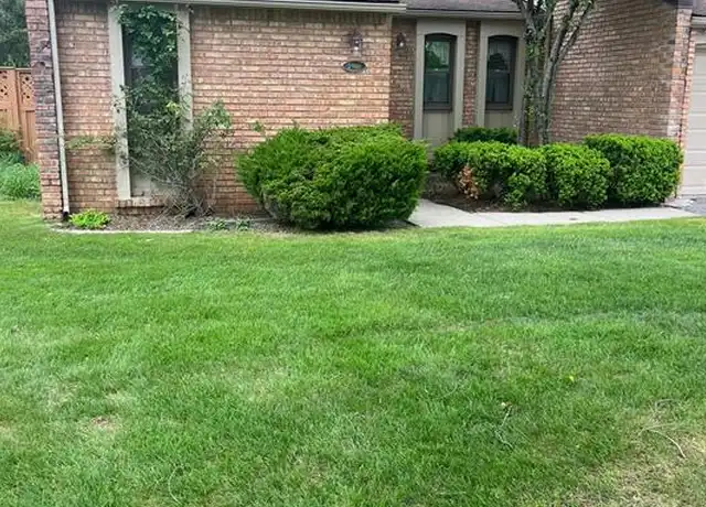 Property at 2906 Moon Lake Dr, West Bloomfield, MI, 48323, 3 beds, 2 baths, [object Object]