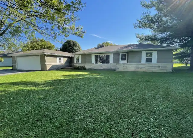 Property at 395 Schooley Dr, Greenwood, IN, 46142, 3 beds, 1.5 baths, [object Object]