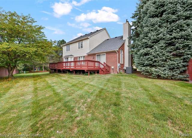 Photo of 19880 Irving Dr, Livonia, MI 48152