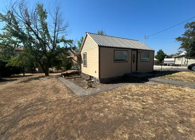 Property at 42192 Main St, Pendleton, OR, 97801, 1 bed, 1.5 baths, [object Object]
