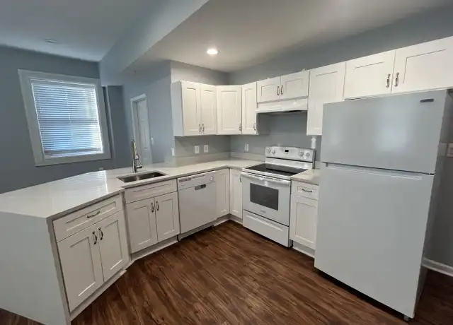 Property at 92 W Washington St Unit 404, Hagerstown, MD, 21740, 1 bed, 1 bath, [object Object]