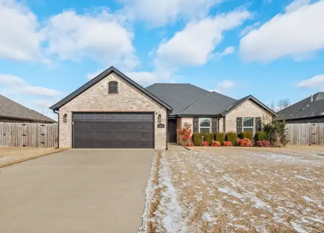 Property at 7456 Drury Ave, Springdale, AR, 72762, 3 beds, 2 baths, [object Object]