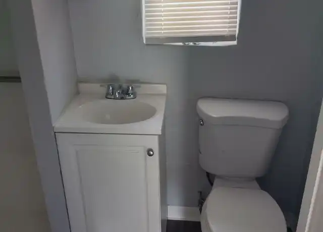 Property at 371 Broad St Unit 02, Brooksville, FL, 34604, 0 beds, 1 bath, [object Object]