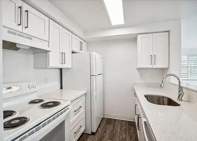 Property at Fremont Court - 4464 Fremont Ave N, Seattle, WA, 98103, 1-2 bed, 1 bath, [object Object]