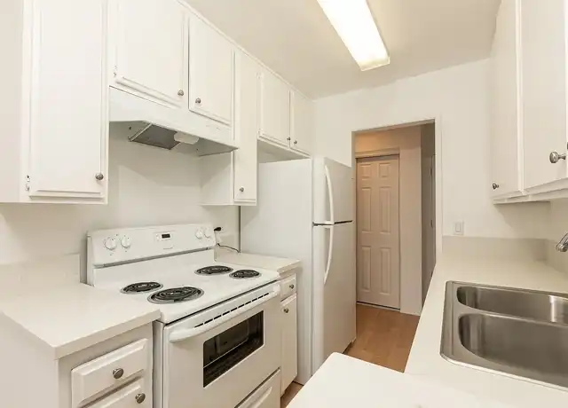 Property at Wilshire Ardmore Towers - 445 S Ardmore Ave, Los Angeles, CA, 90020, 1 bed, 1 bath, [object Object]