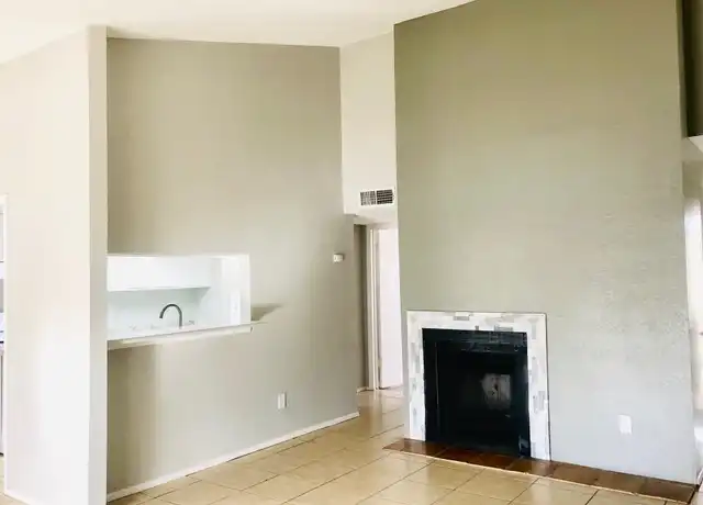 Property at 2301 N Pecos St Unit 224, Midland, TX, 79705, 1 bed, 1 bath, [object Object]