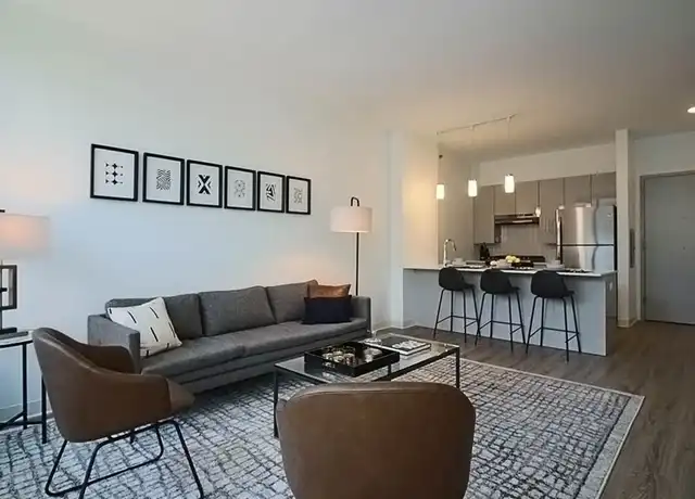 Property at 808 W Van Buren St Unit 1-1, Chicago, IL, 60607, 1 bed, 1 bath, [object Object]