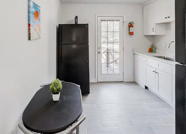 Property at 4083 Sweetbriar Ln, Forest Park, GA, 30297, 1 bed, 1 bath, [object Object]