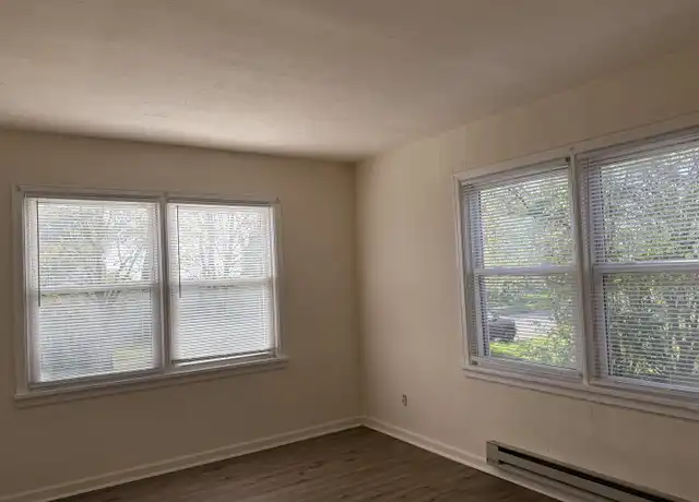 Property at 257 Valleyview Dr Unit 1, Dayton, OH, 45405, 1 bed, 1 bath, [object Object]