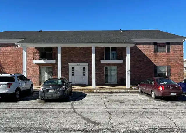 Property at 2027 S River St, Carthage, MO, 64836, 2 beds, 1-1.5 bath, [object Object]