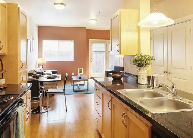 Property at Duck Landing - 1848 Hilyard St, Eugene, OR, 97401, 2-4 beds, 1-2 bath, [object Object]