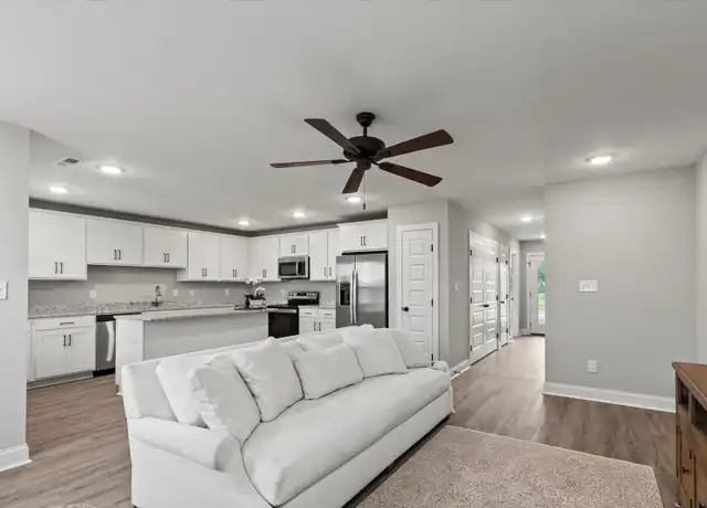 Property at 16101 Cohen Dr, Athens, AL, 35611, 4 beds, 2.5 baths, [object Object]