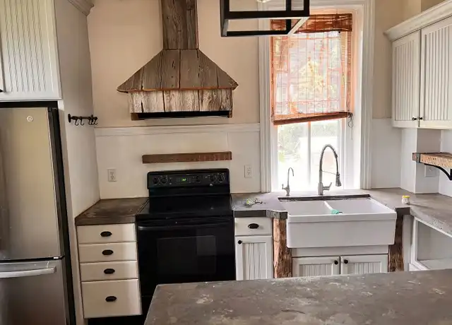 Property at 4811 Horseshoe Pike Unit MB190101, Honey Brook, PA, 19344, 3 beds, 1 bath, [object Object]
