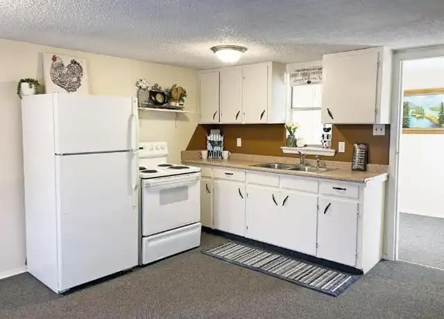 Property at 10612 County Road 1020, Burleson, TX, 76028, 1 bed, 1 bath, [object Object]
