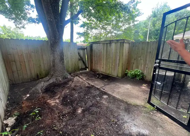 Property at 5217 Flowering Peach Dr, Memphis, TN, 38115, 2 beds, 1 bath, [object Object]