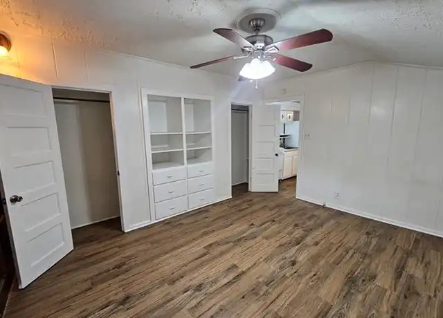 Property at 717 Fulton St #717, Denton, TX, 76201, 2 beds, 1 bath, [object Object]