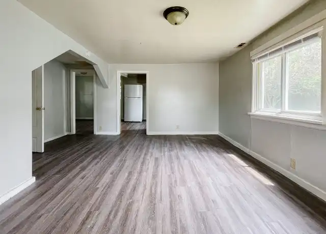 Property at 2118 S Penn St, Muncie, IN, 47302, 2 beds, 1 bath, [object Object]