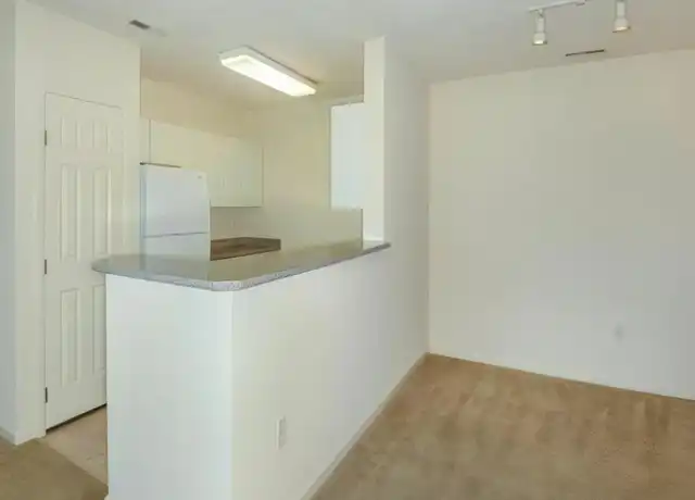 Property at 2001 Falls Blvd, Quincy, MA, 02169, 1 bed, 1 bath, [object Object]