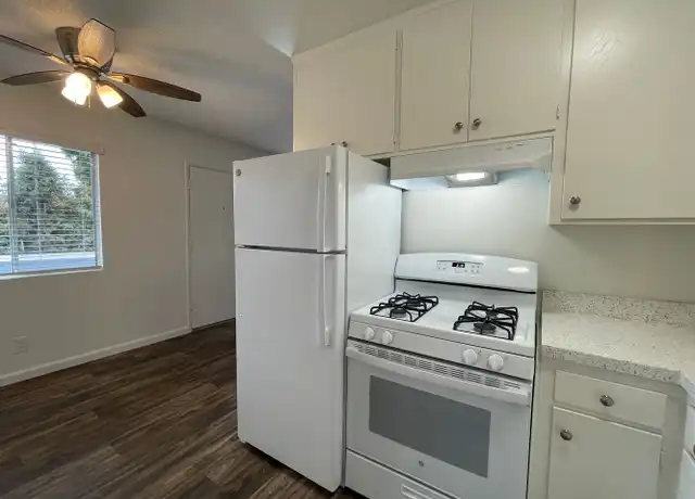 Property at 2664 Jefferson St Unit 08, Carlsbad, CA, 92008, 1 bed, 1 bath, [object Object]