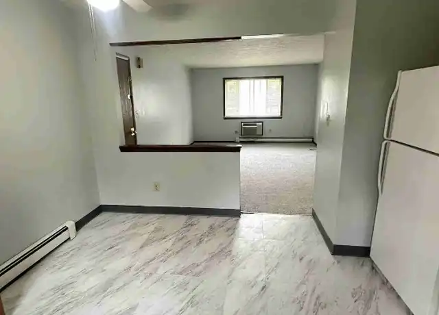 Property at 150 Washington Blvd Unit 4, Youngstown, OH, 44512, 2 beds, 1 bath, [object Object]