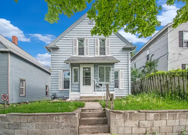 Property at 9 Travis St NE, Grand Rapids, MI, 49505, 4 beds, 1 bath, [object Object]