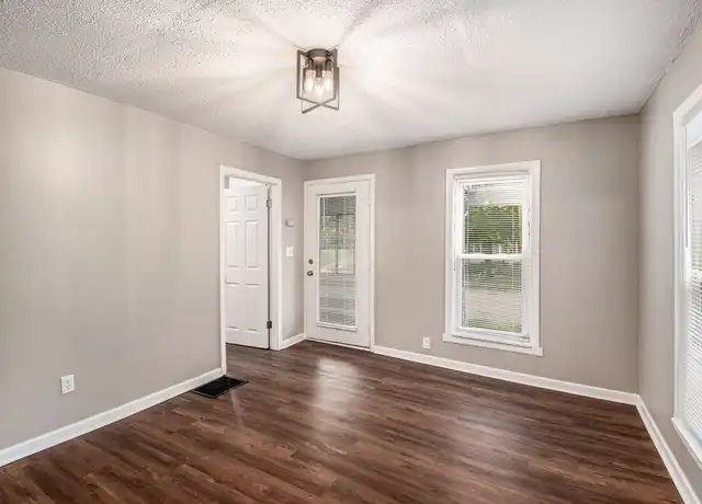 Property at 9 Travis St NE, Grand Rapids, MI, 49505, 4 beds, 1 bath, [object Object]