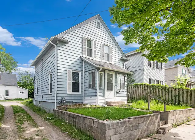 Property at 9 Travis St NE, Grand Rapids, MI, 49505, 4 beds, 1 bath, [object Object]