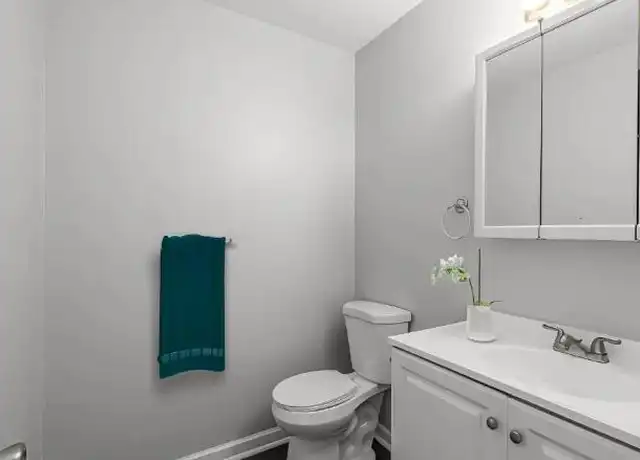 Property at 5943 Walnut Cir Dr, Toledo, OH, 43615, 1 bed, 1 bath, [object Object]