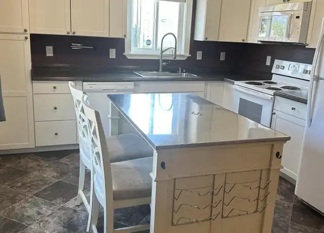 Property at 821 E 46th Ct Unit 1, Anchorage, AK, 99503, 2 beds, 1 bath, [object Object]