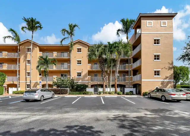 Property at 5842 Crystal Shores Dr #207, Boynton Beach, FL, 33437, 3 beds, 2 baths, [object Object]