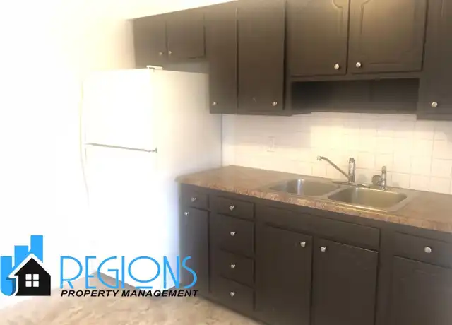 Property at 822 E Washington St Unit 2N, Bloomington, IL, 61701, 2 beds, 1 bath, [object Object]
