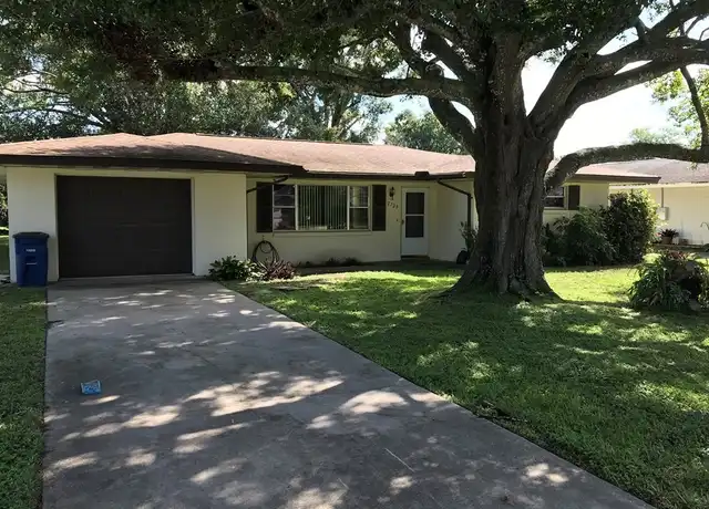 Property at 2728 Queenswood Dr, Sebring, FL, 33870, 2 beds, 2 baths, [object Object]