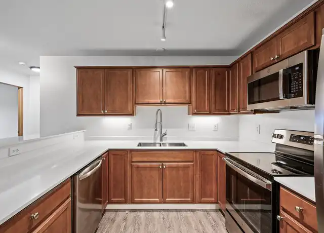 Property at 500 W Franklin Ave Unit 105, Minneapolis, MN, 55405, 2 beds, 2 baths, [object Object]