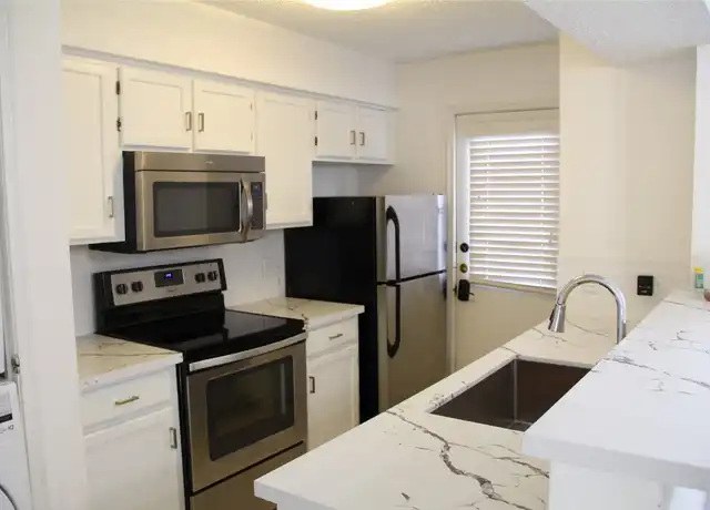 Property at 11201 Lynbrook Dr #2903, Houston, TX, 77042, 2 beds, 2.5 baths, [object Object]