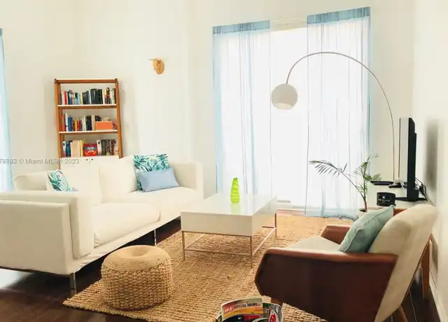 Property at 7290 SW 90th St, Kendall, FL, 33156, 2 beds, 2 baths, [object Object]