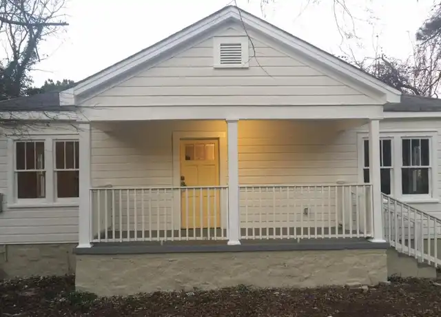 Property at 27 W Wright St, Winder, GA, 30680, 2 beds, 1 bath, [object Object]