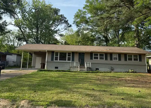 Property at 920 Edgewood St SW, Decatur, AL, 35601, 3 beds, 2 baths, [object Object]