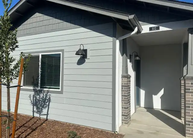 Property at 514 S Summit St #102, Visalia, CA, 93292, 2 beds, 2 baths, [object Object]