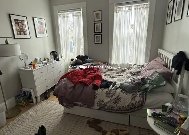 Property at 147 Columbia St Unit 3L, Cambridge, MA, 02139, 3 beds, 1 bath, [object Object]