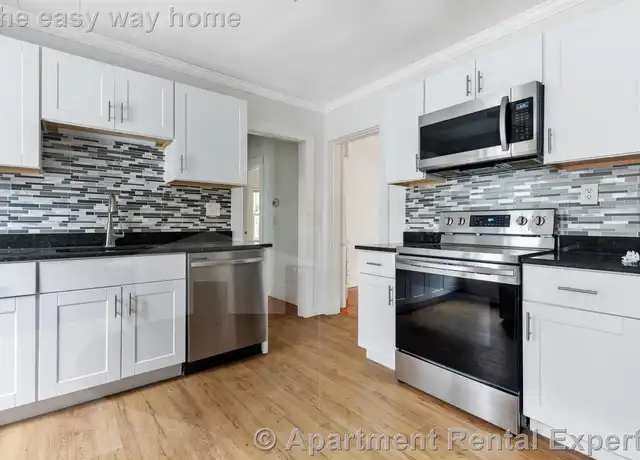 Property at 266 Willow Ave Unit 2, Somerville, MA, 02144, 3 beds, 1 bath, [object Object]
