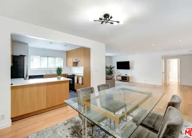 Property at 645 Westmount Dr #211, West Hollywood, CA, 90069, 1 bed, 1 bath, [object Object]