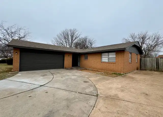 Property at 1009 SE Alta Ln, Lawton, OK, 73501, 3 beds, 2 baths, [object Object]