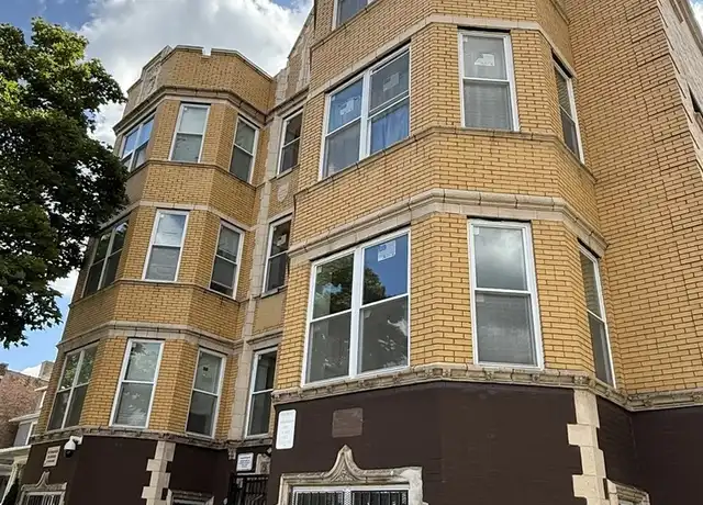 Property at 5225 W Washington Blvd Unit 5225-2, Chicago, IL, 60644, 4 beds, 1 bath, [object Object]