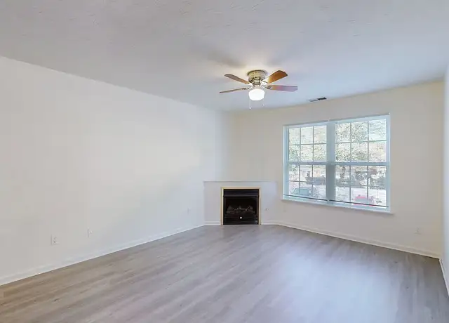 Photo of 3511 Bonaventure Blvd, Louisville, KY 40219