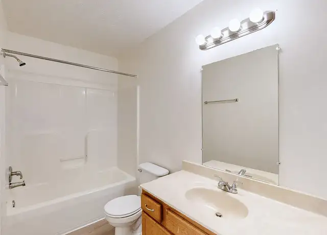 Photo of 3511 Bonaventure Blvd, Louisville, KY 40219