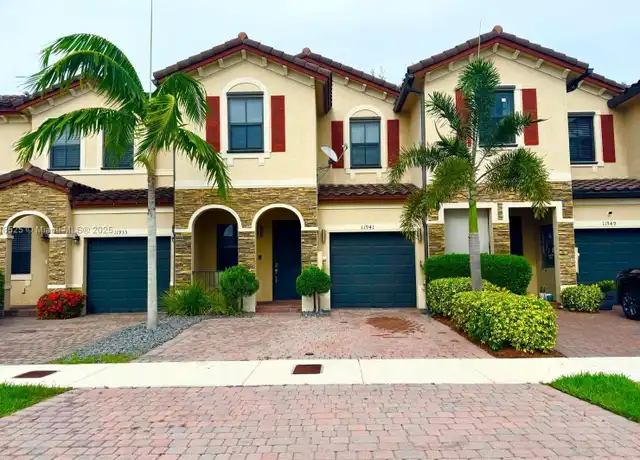 Property at 11941 SW 150th Pl, Miami, FL, 33196, 3 beds, 2.5 baths, [object Object]