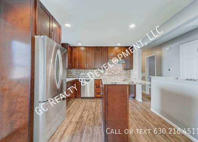 Photo of 731 W Main St, Bensenville, IL 60106
